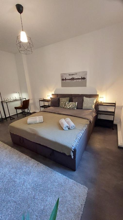Gockel Homes 1 - Zentral Mit Balkon & Netflix Essen Ngoại thất bức ảnh